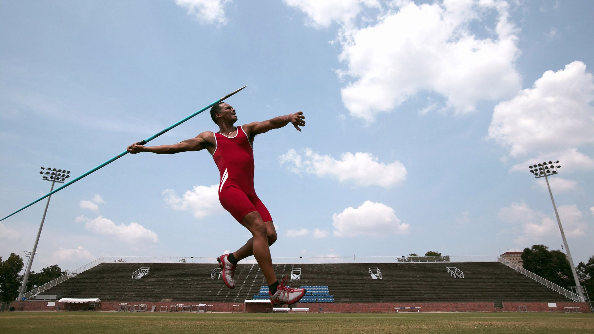 乒乓球赛场焦点！法国队对阵德国队，强强对话引爆全球球迷关注